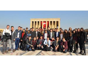 Öğrencilere Anıtkabir ve şehitlik gezisi