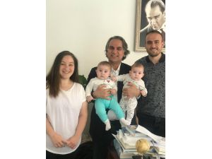 Rahim Kanserine Rağmen İkiz Bebek Doğurdu