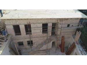 Manisa’da Tarihi Bina Gün Yüzüne Çıktı
