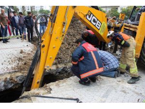 Toprak Altında 2 Buçuk Saat Kaldı Yürüyerek Çıktı