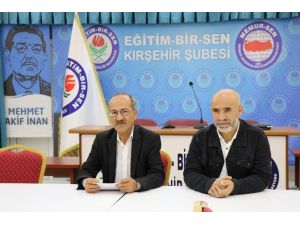 Eğitim Bir-sen Kırşehir Şube Başkanı Oktay Cebeci: "Danıştay’ın Verdiği Andımız Kararı İptali Eski Türkiye’nin Ezberidir"