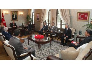 Vali Ata: “Muhtarlarımız Devletle Vatandaş Arasında Köprü Görevi Görüyor"