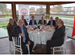 Yılmaz Muhtarları Ağırladı