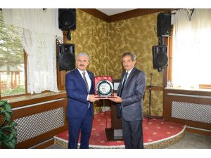 Vali İbrahim Akın: "Muhtarlar, Görevlerini Önemseyerek Yapıyor"