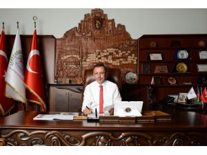 Seçen, 21 Ekim Dünya Gazeteciler Gününü Kutladı