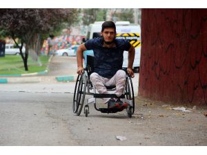 Vicdansız Hırsızlar, Engelli Gencin Motosikletini Çaldı