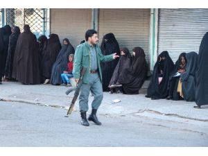 Afganistan’da Halk Sandık Başında