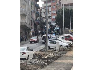 Trabzon’da Yokuş Aşağıya Giderken Freni Boşalan Vinç Yola Devrildi, Kaza Ucuz Atlatıldı