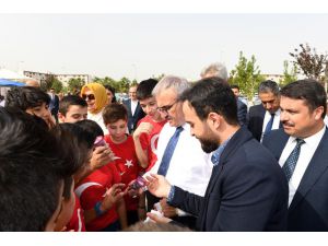 Vali Karaloğlu, Yetim Aileleriyle Bir Araya Geldi