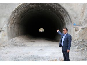 Gümüşhane’deki ’Aynalı Viraj Tüneli’ İnşaatı Tepki Çekiyor