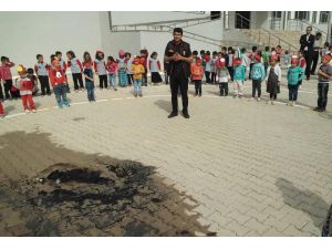 Okulda Yangın Tatbikatı Gerçeği Aratmadı