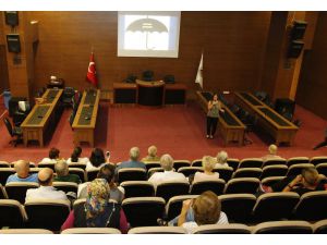 Döşemealtı’nda Alzheimer Hastalığı Konuşuldu