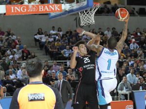 Türk Telekom Evinde Beşiktaş’ı Devirdi