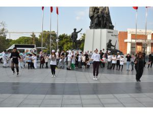 En İyi İp Atlayanlar Madalyaları Kaptı