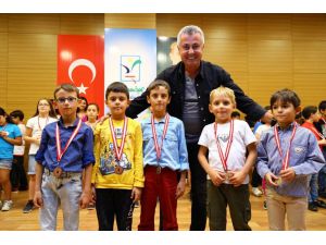 Manavgat Belediyesi’nden Satranç Turnuvası