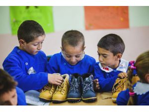 Çektiği Fotoğraflarla Çocuklara Umut Oldu