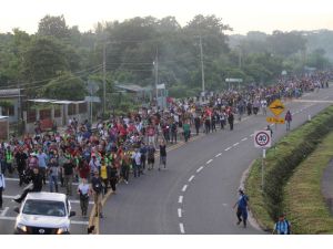 Abd Sınırına Yaklaşan Guatemalalı Ve Honduraslı Göçmenlerin Sayısı 7 Bini Aştı