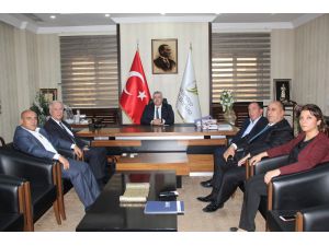 Td-ıhk Genel Sekreteri Özoğlu, Gaziantep Ticaret Borsasını Ziyaret Etti