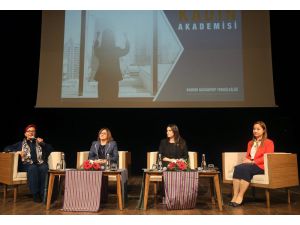 Yerel Yönetimde Kadın Akademisinin Sertifika Töreni Düzenlendi