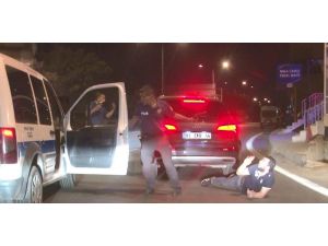 Polisten Kaçan Alkollü Ve Ehliyetsiz Sürücü Film Sahnelerini Aratmayan Kovalamaca Sonrasında Kıskıvrak Yakalandı