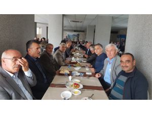 Muhtarlara Başkan Yemeği