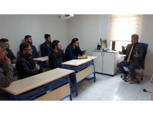 Başkan Yiğit Öğrencilerle Bir Araya Geldi