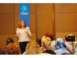 Küçükçekmece’de Belediye Personeline Meme Kanseri Semineri