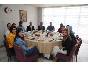 Arıcan Cizre Myo Öğrencileri İle Yemekte Bir Araya Geldi