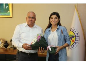 Zeliha Öğretmenden Ahde Vefa