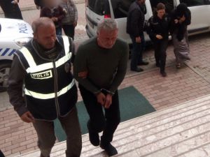 Taksiyle Uyuşturucu Sevkiyatı Yapan 2 Kişi Tutuklandı
