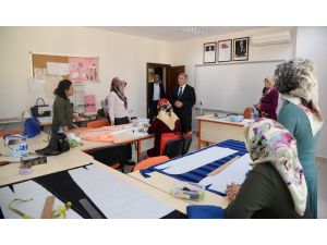 Başkan Çetin Kursiyerleri Ziyaret Etti