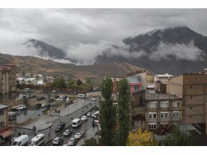 Hakkari Sümbül Dağı Zirvesine Kar Yağdı