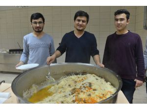 Saü’de Afganlı Öğrenciler Bir Araya Geldi