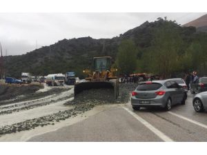Malatya-adıyaman Yolunda Heyelan