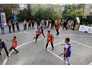Basketbol Heyecanı Sokakta