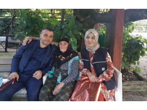 Alo Evlat Ekibiyle Kartepe’de Kimse Yalnız Kalmıyor