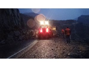 Şırnak-beytüşşebap Yolu Ulaşıma Kapandı