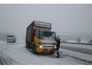 Bolu Dağı’nda Kar Yağışı Etkili Oluyor