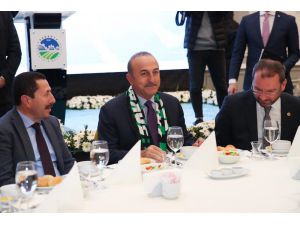 Bakan Çavuşoğlu ‘Yeni Dönemde Türkiye’nin Dış Politika Vizyonu’ Konferansına Katıldı