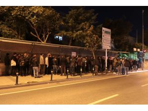 Bedelli Askerlik Kuyruğu Gece De Devam Etti
