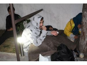 Ayvalık’ta Jandarma 102 Göçmeni Faciadan Kurtardı