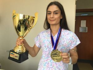 Kick Boksçu Hemşire Duygu Turan Avrupa Şampiyonu Oldu