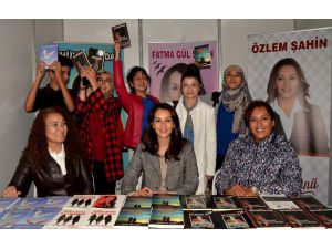 Antalyalı Yazar Ve Şairler Kitap Fuarında