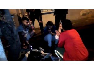Ölen Köpeğinin Başında Gözyaşı Döktü