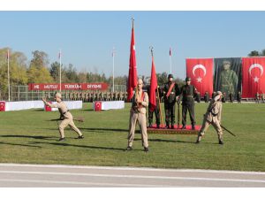 Bedelli Askerler Yemin Ederek Tezkerelerini Aldı