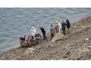 Keban Baraj Gölünden "Ceset" Çıktı