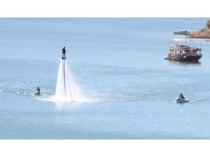 Tunceli, Türkiye Su Jeti Ve Flyboard Şampiyonasına Hazır