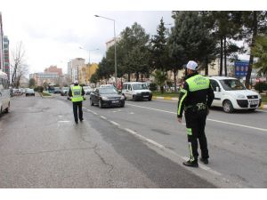 Adıyaman’da Trafik Uygulamaları Devam Ediyor