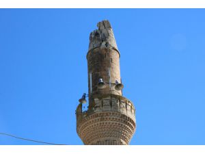 Gaziantep’te Minareye Yıldırım Düştü
