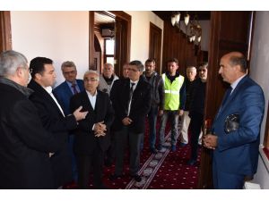 Başkan Bakıcı Ve Vakıflar Bölge Müdürü Emek’ten Soğukpınar Camii İncelemesi